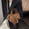 Avondtassen Vintage schoudertas met klinknagel Designertas Luxe pu-leer damestas Y2K Veelzijdige casual handtas Horizontale lichaamstas met hoge capaciteit 230718