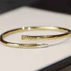Gold Silver Steel Bangle Diamond-Studded Armband Designer Letter C Hemma män och kvinnor populära klassiska födelsedagspresent