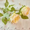 Simulation de fleurs décoratives rose ne flétrissant pas la branche artificielle à 2 têtes