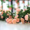 Dekorative Blumen, künstliche Rose, Efeu-Rebe, Hochzeitsdekoration, Seidenblumenschnur, Heimhintergrund, Wandbehang, Party im Freien