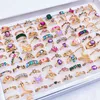 50st Colorful Heart Crystal Zircon Rings for Women and Girl Mixed Design Rhinestone Finger Ring Charm smycken Partihandel