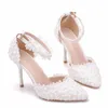 Crystal Queen Pearl White Spets Wedding Shoes With Fine Pointed Bride Pumps Dress High Heels 9cm Women's Party Sandals
