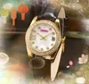 Top Luxe Kleine Wijzerplaat Dames Horloges Quartz Chronograaf Beweging Klok Iced Out Hip Hop Lederen Band Star Bee Diamonds Ring Horloge Geschenken