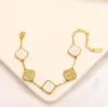 Designer 18K Bracelets de corrente de ouro 18K Mulheres famosas Mulheres Brand Four Clover Letra de Antecedutura Antecedutora Branga Antecedutores de Cristal