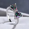 Huitan Personnalité Multicolore CZ Arc Anneaux pour Femmes Fantaisie Mariée Cérémonie De Mariage Partie Bague Beau Cadeau Bijoux De Mode