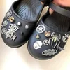 Metal Punk Croc Charms Designer Vintage Pin Rivet Chain Shoe Decoration Cogs Kids Boys Women Girls Gifts Charm för Croc Jibbi278U