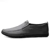 Scarpe eleganti Scarpe da uomo di marca Casual Mocassini italiani Uomo Scarpe da ufficio traspiranti Uomo Designer Slip On Scarpe da guida Mocassini Taglie forti 38-46 L230720