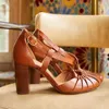 Sandaler kvinna sandaler skor sommarstil pumpar höga klackar tjocka kik tå spänne rem mode gladiator plus storlek 34-43 l230720