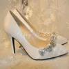 Nouvelle arrivée strass chaussures de mariage blanc satin chaussures de mariée bout rond haut talon magnifique parti chaussures de bal bout pointu bridesmaid259f