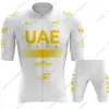 Cykeltröja sätter Black UAE Team 2023 Golden Set Short Sleeve Mens Clothing Road Bike Shirts Suit Bicycle Bib Shorts Mtb Maillot 230719