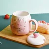 Mokken Japanse Stijl Keramische Leuke Aardbei Koffie Mok Met Deksels En Lepel Creatieve Porselein Ontbijt Melk Havermout Cup Drinkware