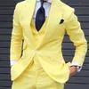 Summer Men Suits for Beach Wedding Yellow Linen Man Blazers Groom Tuxedo trajes de hombre 3Piece Coat Pants Vest Slim Fit Terno Ma268Q