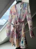 Robes décontractées basiques BOHO INSPIRED MULTICOLORE FLORAL PRINT robe d'été femmes boutons ceinturés à manches longues femme robe élégante dames robe 230719