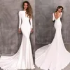 Bescheidene Berta Meerjungfrau Brautkleider Stretch Satin Lange Ärmel Rückenfreie Brautkleider vestidos de novia Einfaches Hochzeitskleid319b