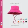 Jaquemus Hyunyas samma sommartvätt slitna Big Brim Bucket Hat Fashion Holiday Raw Edge Sling Sunscreen Sun Hat Fashion