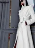 Kvinnorjackor Nerazzurri Spring Runway White Long Leather Trench Coat för kvinnor Sleeve Elegant Luxury Fashion Womens Coats Designer 230719