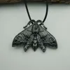 Chaînes Goth Witchy Wicca Noir Couleur Dark Moth Moon Butterfly Collier