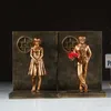 Decorative Objects Figurines Resin Banksy Figures Bookshelf Bookend Book Ends Decoration Art Display Desktop Home Study Room Decor Object Items 230719