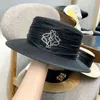 Zomer Designer Strooien Hoed Voor Man Gras Gevlochten pet Platte Emmer Hoeden Mode Dames Strand Zonnehoed Unisex Caps Klassieke Triomfboog