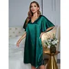 Vêtements de nuit pour femmes décent col en V pyjama en soie vert foncé longueur au genou chemise de nuit avec robes de nuit fendues sur le côté