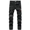 Jeans da uomo con rivetti strappati elasticizzati Nuovi pantaloni in denim con foro nero dritto e piccolo Stile punk Moda Caual Streetwear214u