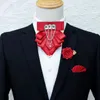 Neckband Original Vit fransad fluga Brosch Set herrkvinnor British Korean Business Dress Wedding Bowtie Pocket Handduk 230719