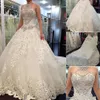 2019 Robes de mariée de luxe les plus récentes avec Halter Cristaux Swarovski Perles Dos nu Une ligne Chapel Train Dentelle Bling Customed Ivoire Bri2066