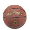 Boyut 7 Cowhide Basketbol Topu İyi Kaliteli Giyim Dayanıklı Basketbol Eğitim için Kaymaya Dönemlendirici Gizli Giyim Güz