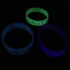 Custom Polsbandje Glow In The Dark Ingeslagen Kleur Gevulde Armband Noctilucent Promotie Gift283w