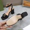 Ontwerper zomer platform hoge hakken sandalen GGsity dames lederen schoenen gewatteerde dia gesp aangepaste enkelbandje sandalen gfvnfnv