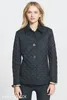 Vestes pour femmes automne d'hiver classiques plaid top marque design dames coton manteau style britannique simple femelle top162 230719