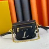 Słynny projektant mody High End w karmie 2023 Popularny wysokiej jakości skórzany zamek błyskawiczny dla jednego romatu torba crossbody mała torba retro multi przedziału cena zdarzenia