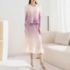 Grundläggande avslappnade klänningar Melonwhale Purple Pleated Gradient Half-body kjol Elegant Två stycken passar toppar Rund hals långärmad vår sommar 230719