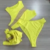 Arbetsklänningar ren mesh lapptäcke 3 bit bikini sätter kvinnor sexig ärmlös västskörd toppar rufsar veckade minikjolar trosor strand kostym
