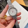 Moda marka ogląda kobietę dziewczynę ładną kryształowy styl Steel Matel Band na nadgarstku Watch Cha50228l