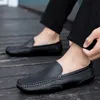 Scarpe eleganti Scarpe casual da uomo in vera pelle Marca 2020 Mocassini da uomo italiani Mocassini Slip on traspiranti Scarpe da guida nere Taglie forti 37-47 L230720