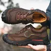 Scarpe eleganti Outdoor Camping Uomo Sneakers sportive in vera pelle Uomo Viaggi Scarpe casual fatte a mano Tempo libero Walking Climbing Calzature da uomo L230720