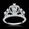 Luxe Steen wit Vergulde Ring Vrouwen Meisje Elegante 925 Sterling Zilver Kristal Huwelijkscadeau Sieraden Vinger Rings258d