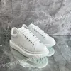 2023 nieuwe top Luxe Heren designer schoenen wit zwart panda fuchsia grijs mistroos fluisteren triple roze mannen vrouwen casual sneakers trainers xsd221114