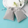 100 Saco de Veludo com Cordão Personalizado Cinza Embalagem de Jóias Chique Pequena Bolsa para Festa de Casamento Sacos de Presente de Aniversário de Natal2747