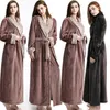 Mode Vrouw Lange Gewaad Winter Dikke Warme Gewaden Coral Fleece Nachtkleding el Spa Pluche Badjas Nightgown245f