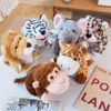 Marionnettes Peluches Animaux Jouets Main Doigt Histoire Marionnette Kawaii Poupées Éducatives Bébé Lion Éléphant Lapin Singe Enfants GIft 230719