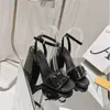 新しいシェイクサンダル女性サンダルファッションアンクルストラップブロックヒールラグジュアリーブラックホワイトカーフレザーポンプ
