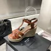 Nowa marka Cassandra Wedge Sandal Lady kliny hołd skórzany klin espadrille sandały wysokie obcasy buty luksusowy design