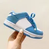 Z projektantką pudełka Panda Kid Buty Dzieci Sneakersie Dzieci Trenerzy koszykówki Pandas Low Czarno -Białe Blue Blue Toddler Board Buty Boys Treakers