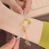 Imitatie Tian Jade Konijn Armbanden voor Vrouwen Kwastje Zegen Bedelarmband Chinese Mode Festival Sieraden op Hand L230704