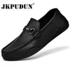 Jurk Schoenen Split Lederen Schoenen Mannen Italiaanse Business Casual Schoenen Mannen Zachte Loafers Ademende mannen Luxe Merk Mocassins Zapatos Hombre L230720