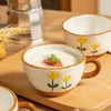 Tazze Tazza da caffè Camelia in ceramica irregolare fatta a mano carina con piattino Set da tè creativo con fiori dipinti a mano Stoviglie per l'home office