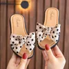 Slipper Baby Mädchen Sommer Strand Sandalen Kleinkinder Punkte Schleife Offene Zehenrutsche Rutschfest Kreuz mit Schleife für Kinder Hausschuhe 0203 Z230720