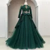 Green Muslim Evening Dresses 2020 A-line Long Sleeves Tulle gold Lace Crystals Islamic Dubai Saudi Arabic Long Formal Evening Gown3543